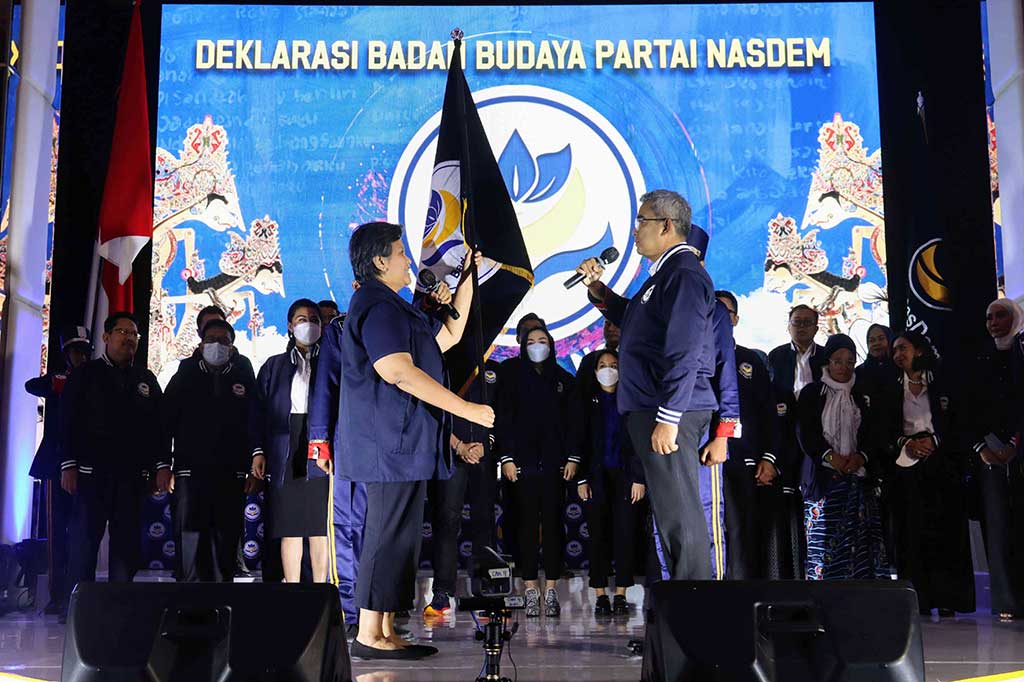 Partai NasDem mengukuhkan pengurus Dewan Pimpinan Pusat (DPP) Badan Budaya NasDem periode 2022 2024 di Ballroom NasDem Tower, Jakarta, Jumat, 28 Oktober 2022. Prosesi pengukuhan dipimpin langsung anggota Majelis Tinggi NasDem Lestari Moerdijat.